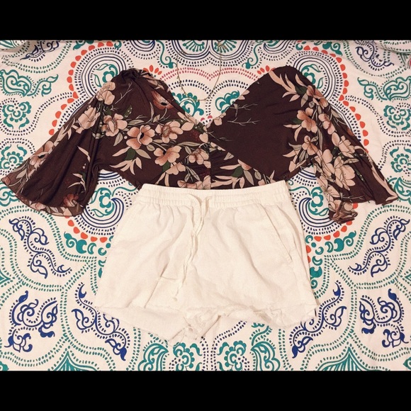 VINTAGE COLD SHOULDER FLOWER BLOUSE - Picture 1 of 4